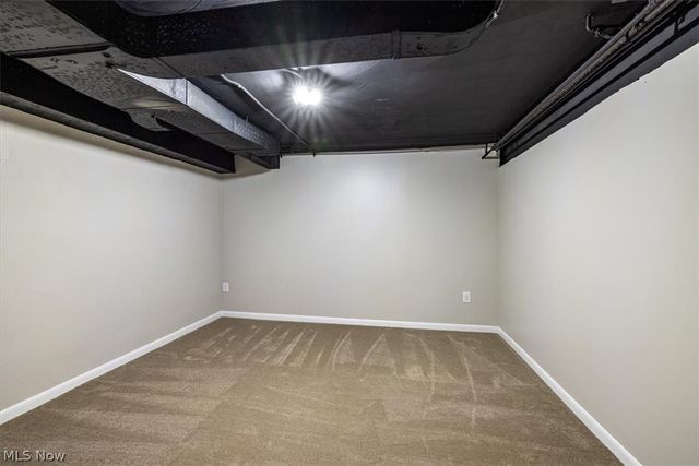 96 E Ridgewood Drive, Seven Hills, OH 44131