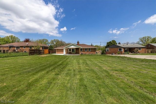 96 E Ridgewood Drive, Seven Hills, OH 44131