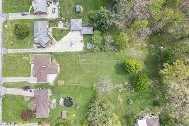 96 E Ridgewood Drive, Seven Hills, OH 44131