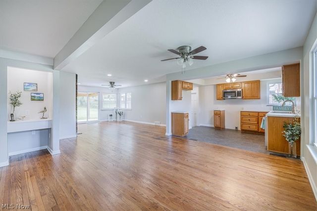 96 E Ridgewood Drive, Seven Hills, OH 44131