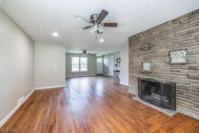 96 E Ridgewood Drive, Seven Hills, OH 44131