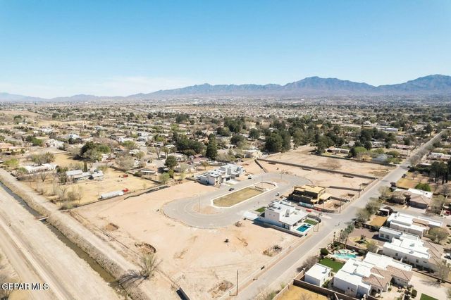 860 West Gate Drive, El Paso, TX 79932
