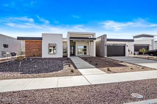 860 West Gate Drive, El Paso, TX 79932