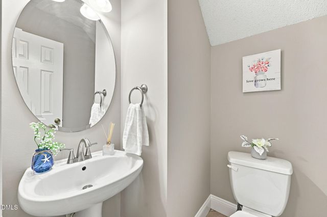 109 Lacombe Court, Holly Springs, NC 27540