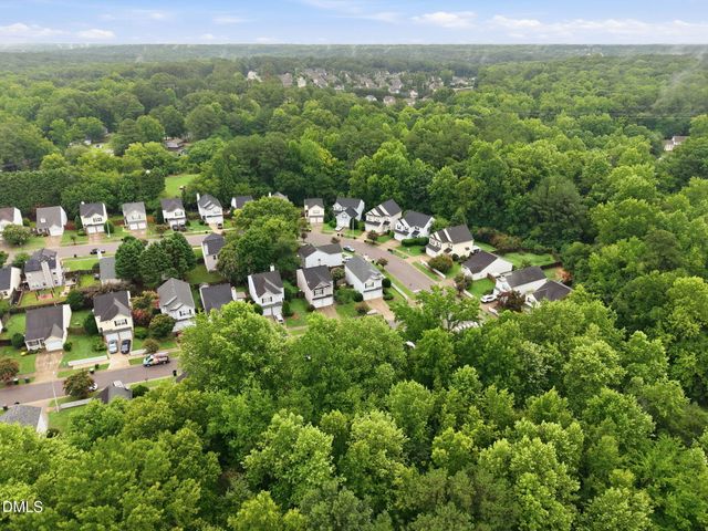 109 Lacombe Court, Holly Springs, NC 27540