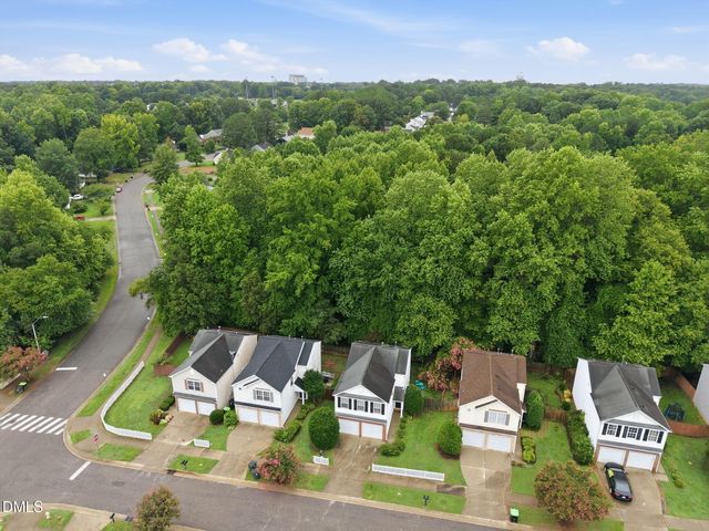 109 Lacombe Court, Holly Springs, NC 27540