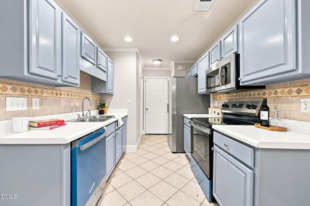 109 Lacombe Court, Holly Springs, NC 27540