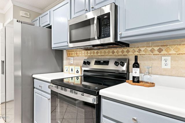 109 Lacombe Court, Holly Springs, NC 27540