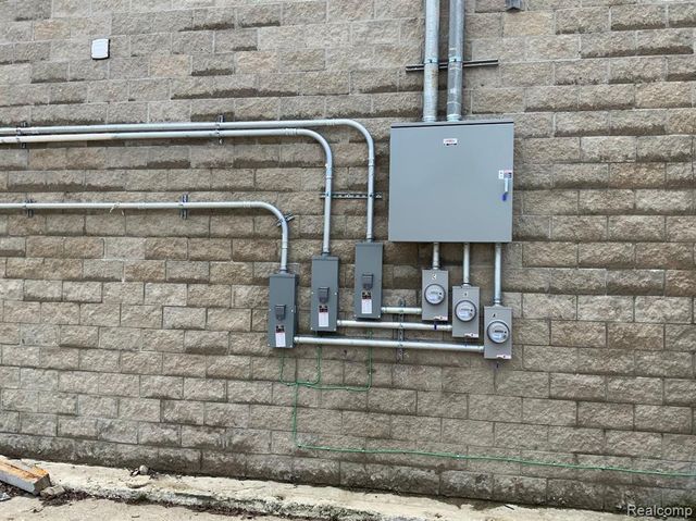 804 Southfield Road, Lincoln Park, MI 48146