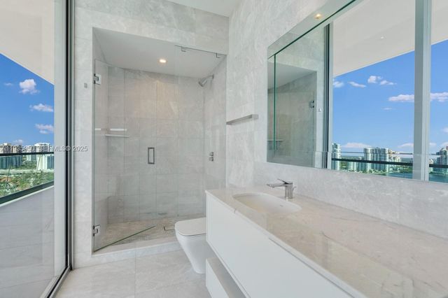 18501 Collins Ave 2304, Sunny Isles Beach, FL 33160