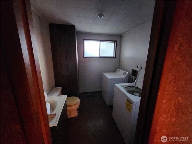 853 S 306th Street, Federal Way, WA 98003