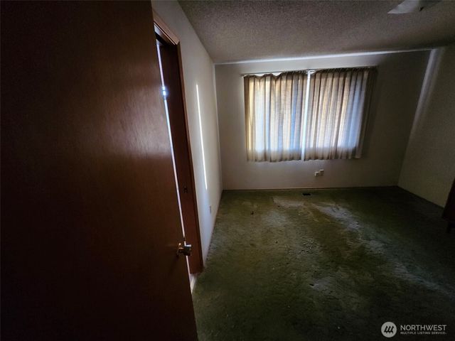 853 S 306th Street, Federal Way, WA 98003