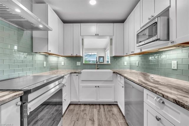 904 Inlet CIR, Venice, FL 34285