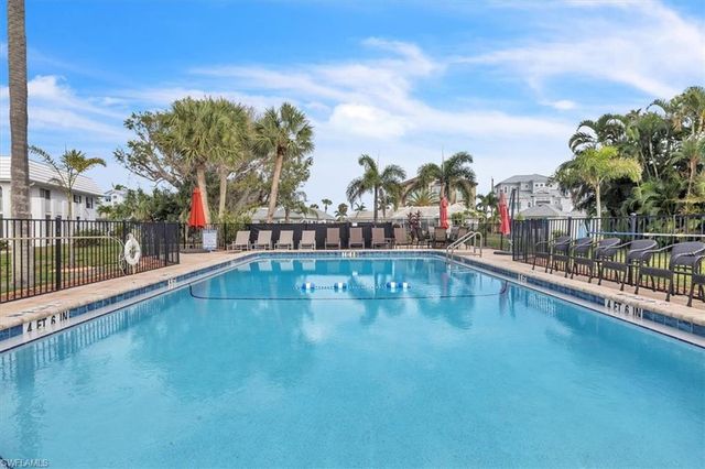904 Inlet CIR, Venice, FL 34285