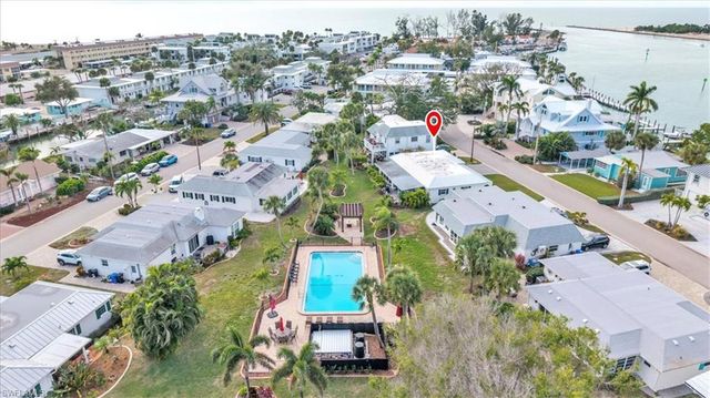 904 Inlet CIR, Venice, FL 34285