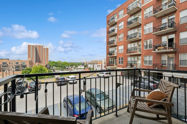 6 S Laflin Street 518, Chicago, IL 60607