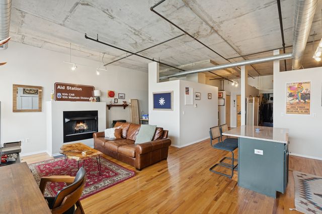 6 S Laflin Street 518, Chicago, IL 60607