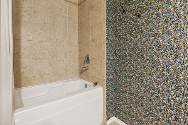 6 S Laflin Street 518, Chicago, IL 60607