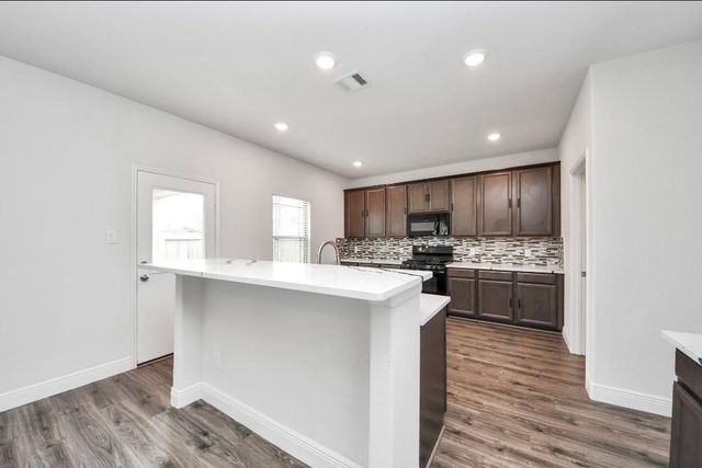 7638 Nevaeh Crest Path, Houston, TX 77016