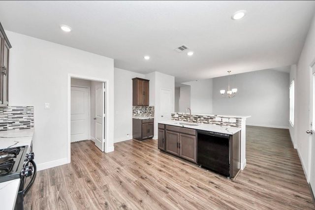 7638 Nevaeh Crest Path, Houston, TX 77016