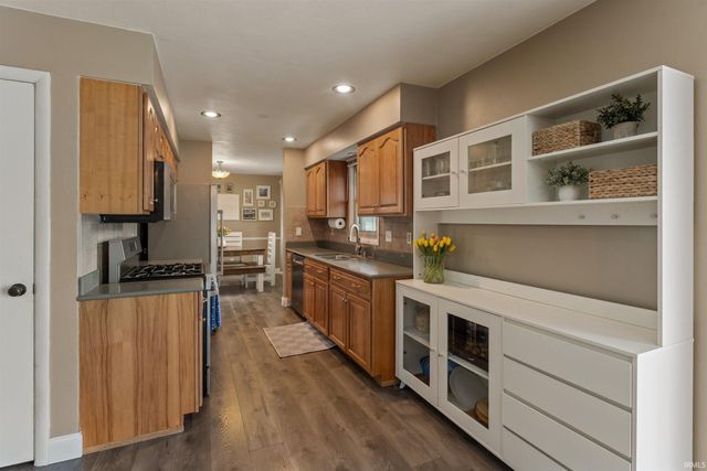 51939 Cheryl Drive, Granger, IN 46530