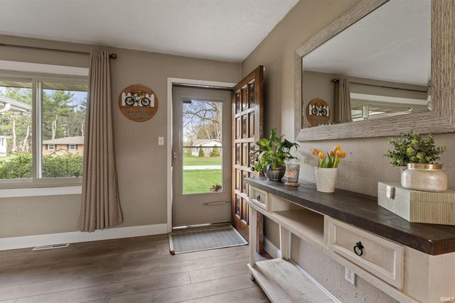 51939 Cheryl Drive, Granger, IN 46530