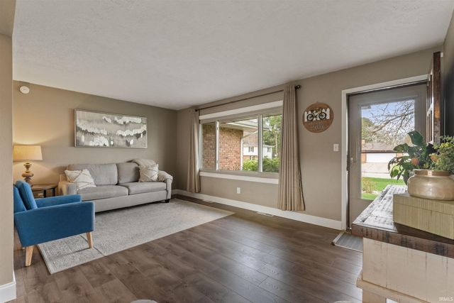 51939 Cheryl Drive, Granger, IN 46530