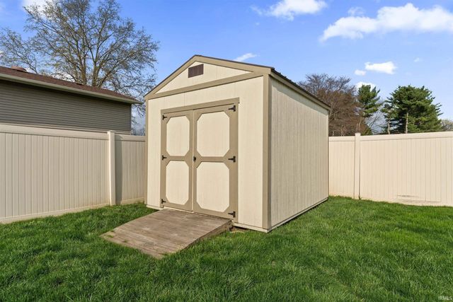 51939 Cheryl Drive, Granger, IN 46530