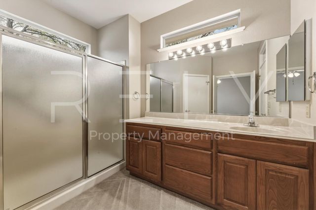 280 Whispering Wind DR, Georgetown, TX 78633