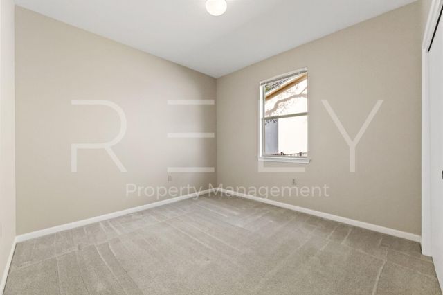 280 Whispering Wind DR, Georgetown, TX 78633