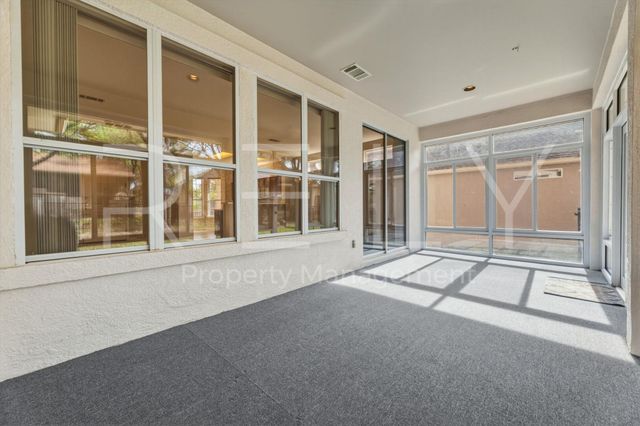 280 Whispering Wind DR, Georgetown, TX 78633