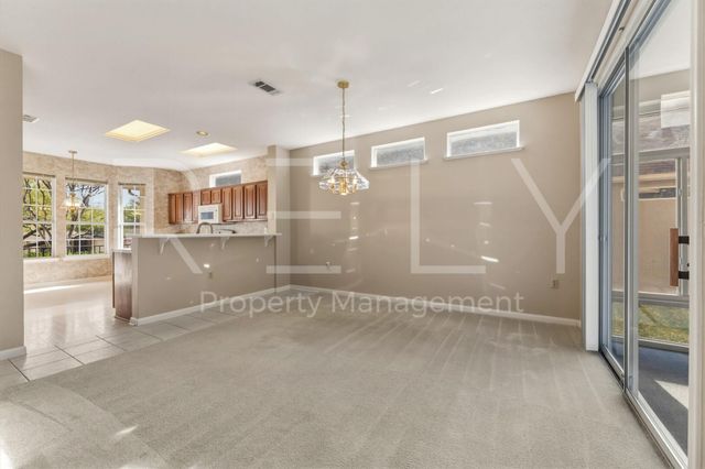 280 Whispering Wind DR, Georgetown, TX 78633