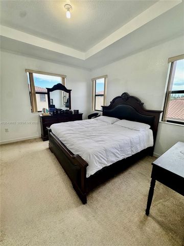 8805 W 35th Ave, Hialeah, FL 33018