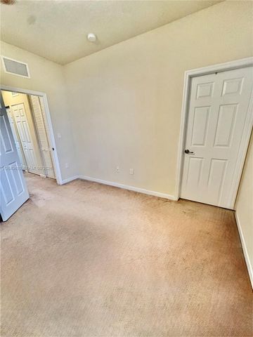 8805 W 35th Ave, Hialeah, FL 33018