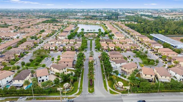 8805 W 35th Ave, Hialeah, FL 33018