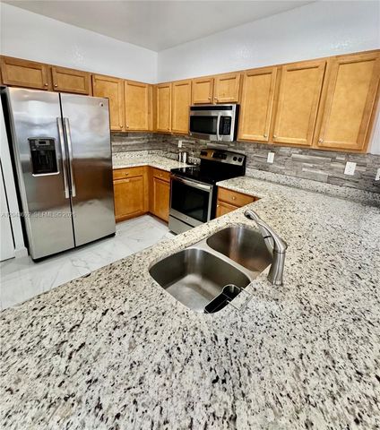 8805 W 35th Ave, Hialeah, FL 33018