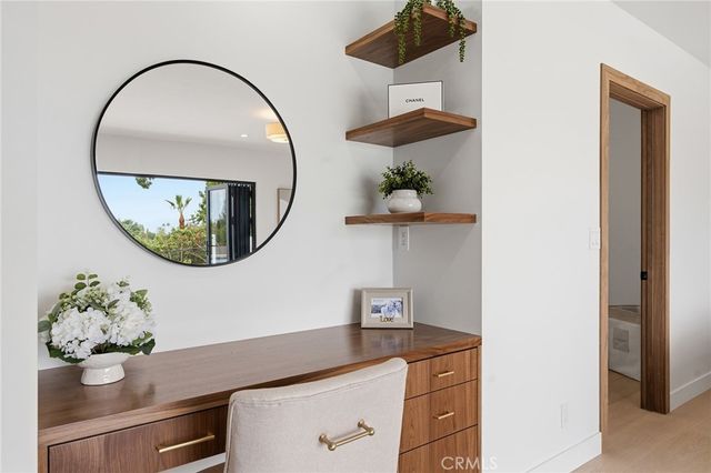 23925 Crosson Drive, Woodland Hills, CA 91367