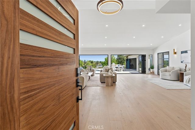 23925 Crosson Drive, Woodland Hills, CA 91367