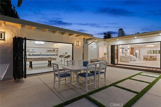 23925 Crosson Drive, Woodland Hills, CA 91367