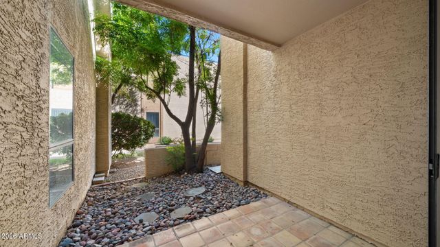8651 E ROYAL PALM Road 127, Scottsdale, AZ 85258