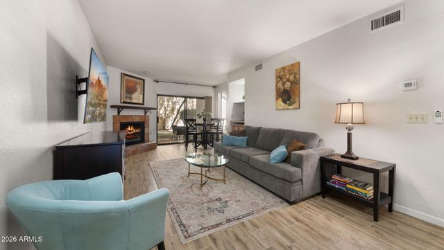 8651 E ROYAL PALM Road 127, Scottsdale, AZ 85258