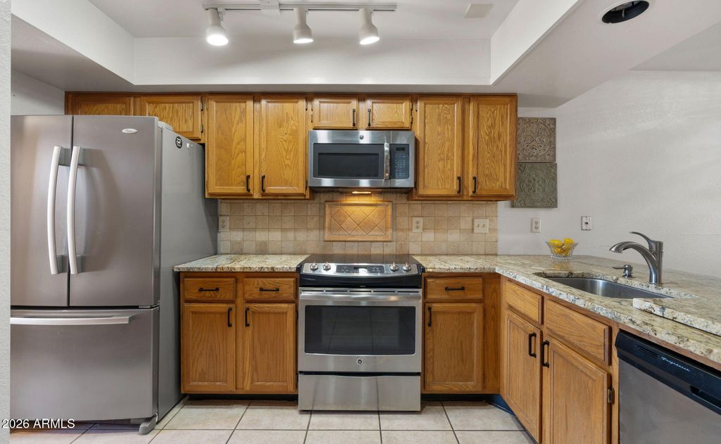 8651 E ROYAL PALM Road 127, Scottsdale, AZ 85258 — photo 4