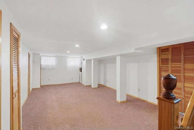 6 Arden Lane, Commack, NY 11725