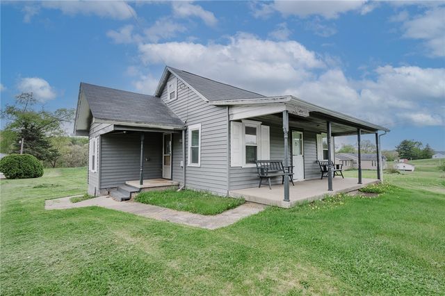 336 Walkchalk Rd, East Franklin Twp, PA 16201