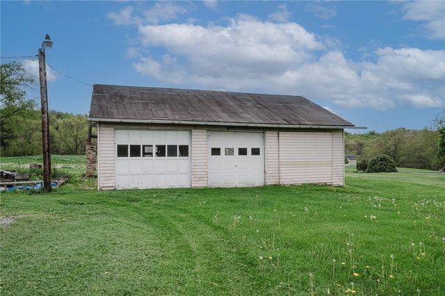 336 Walkchalk Rd, East Franklin Twp, PA 16201