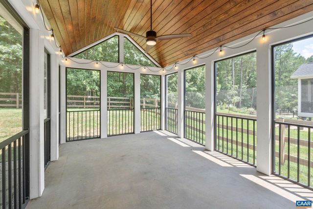 236 DEER RUN DR, Zion Crossroads, VA 22942