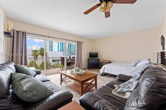 1965 S Ocean Drive 3L, Hallandale Beach, FL 33009