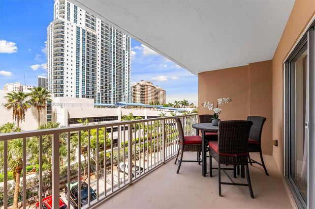 1965 S Ocean Drive 3L, Hallandale Beach, FL 33009