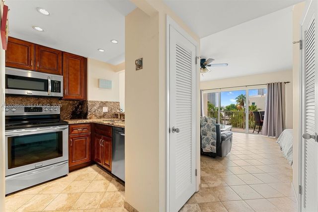 1965 S Ocean Drive 3L, Hallandale Beach, FL 33009