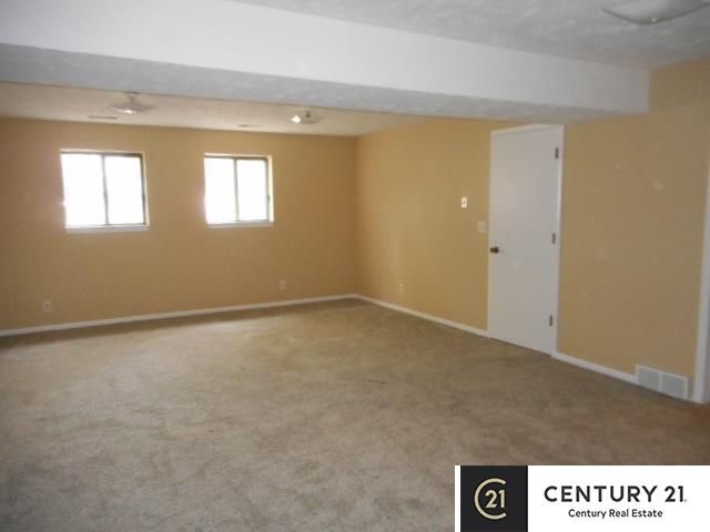 1029 Grenoble, Bellevue, NE 68123